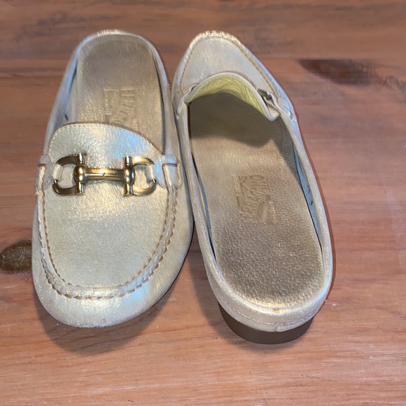 Salvatore Ferragamo Gold Leather Gancini Open Back Slip On Loafers Size … - Picture 3 of 13